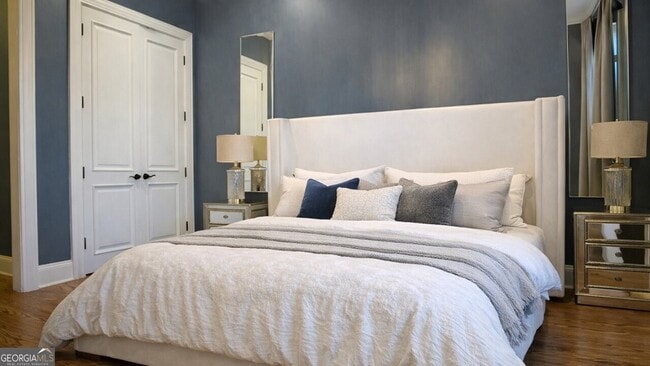 Building Photo - 453 Londonberry Rd NW