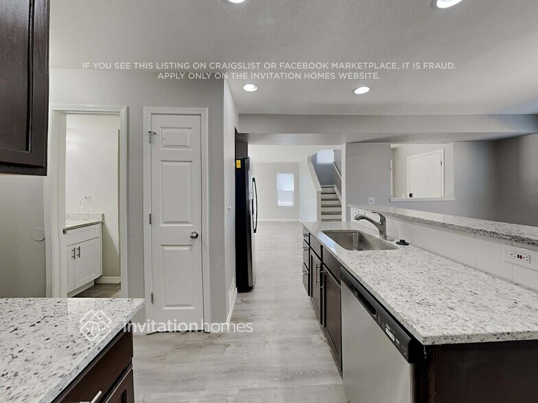 Building Photo - 5546 Cassina Dr
