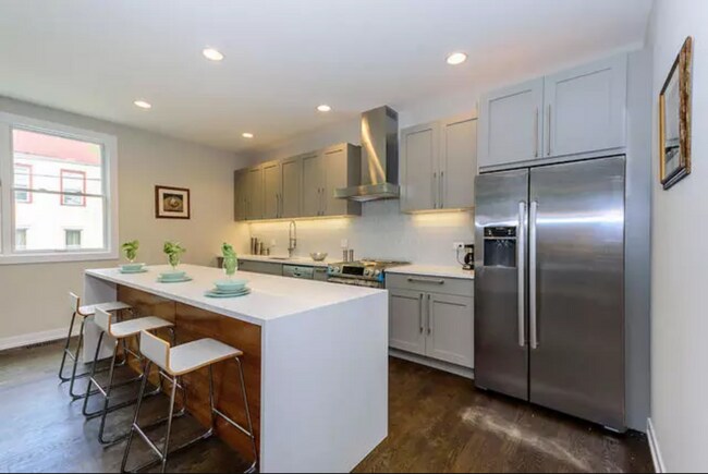 Building Photo - New Construction 3 Bed/ 2 bath Andersonville/Edgewater
