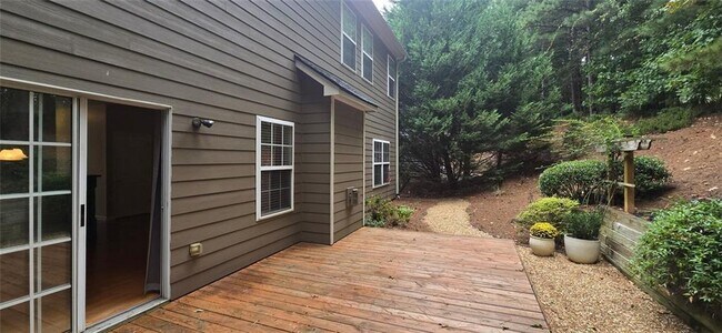 Building Photo - 326 Tuggle Ct