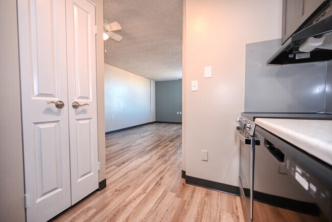 Building Photo - Z - The Citizen