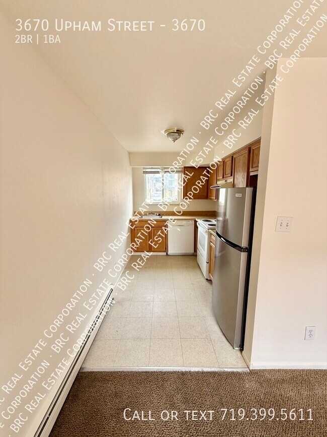 Building Photo - 3670 Upham St
