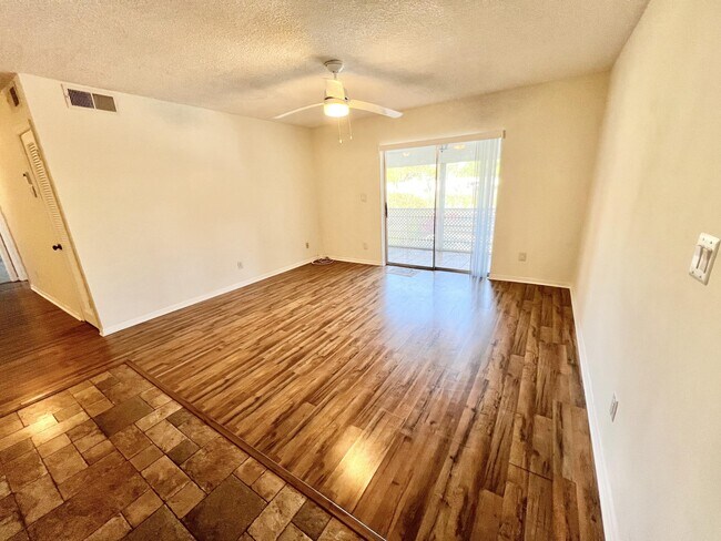 Building Photo - 1000 NW 13th St