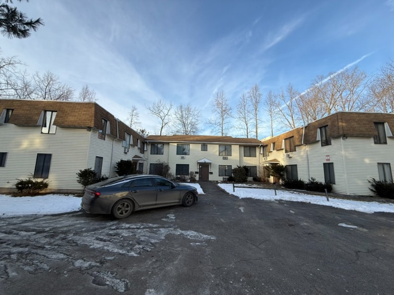 Building Photo - 67 Dallas Terrace