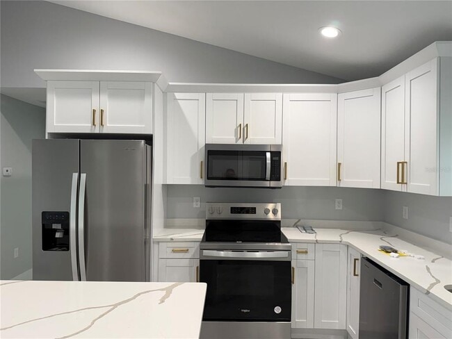 Building Photo - 15185 SE 61st Ct