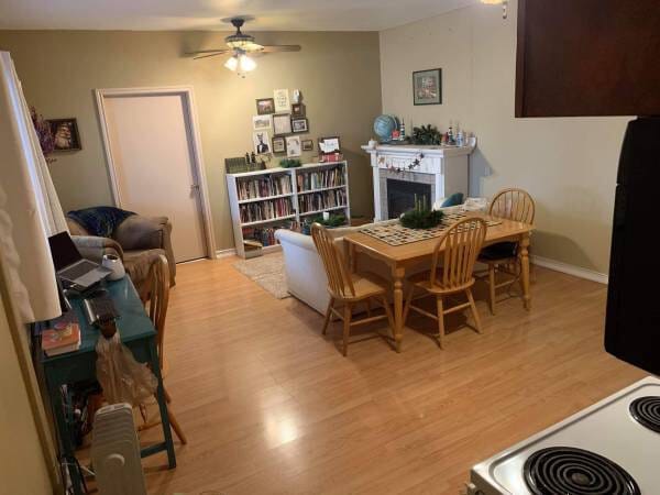 Primary Photo - Everett Cute detached MIL one bedroom, gas...