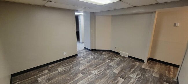 Building Photo - 20 N Willow St