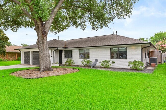 Building Photo - 2703 Tannehill Dr