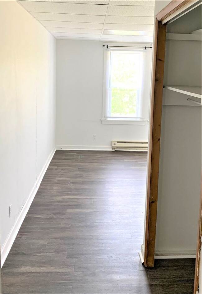 Building Photo - 121 Muskingum Dr