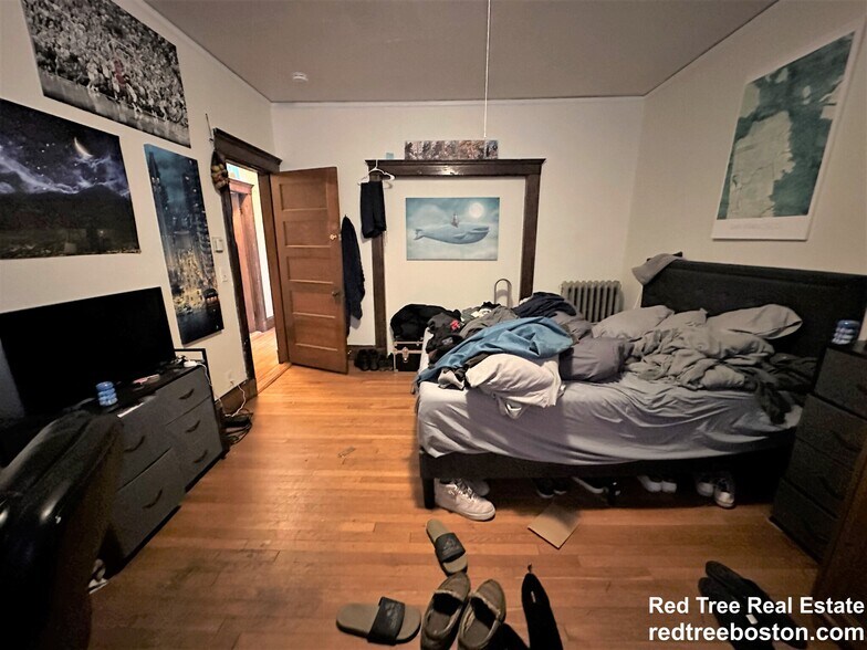 Building Photo - 87 Gardner St