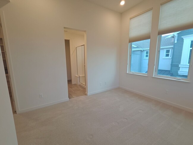 Building Photo - Coming Soon ? Bright, Modern Living in Sunnyvale