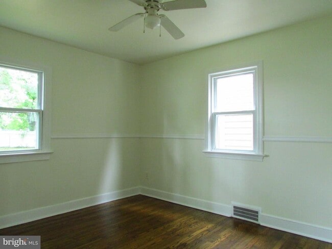 Building Photo - 410 Pennewill St