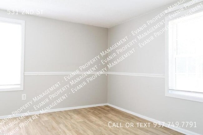 Building Photo - 531 2nd St