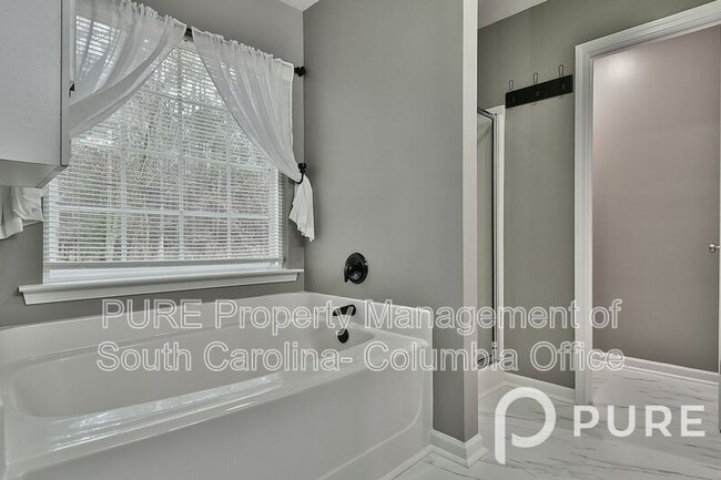 Building Photo - 134 Vermillion Dr