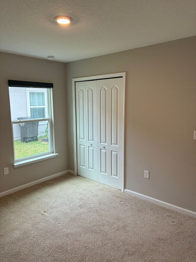 Building Photo - 107 Holm Pl