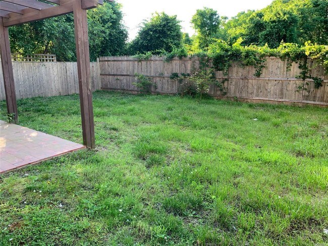 Building Photo - 177 Mastic Blvd