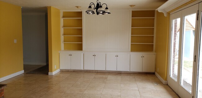 Dinning Room Built ins - 926 N 800 W