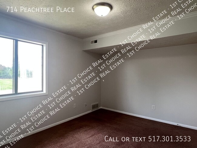 Building Photo - 714 Peachtree Pl