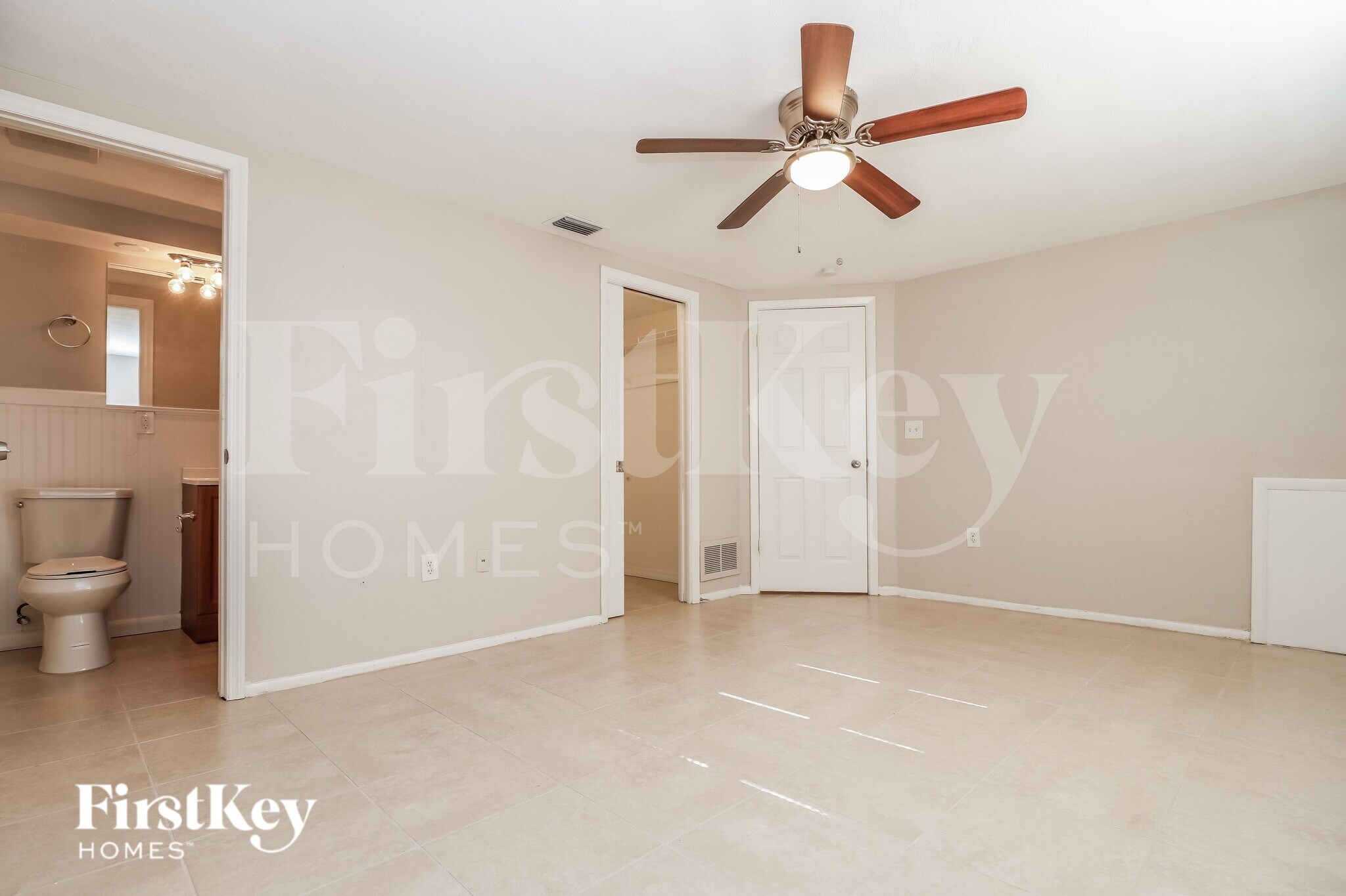 Building Photo - 7701 Birchwood Dr