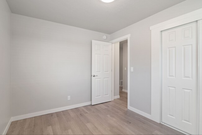 Building Photo - Kiene Donjean