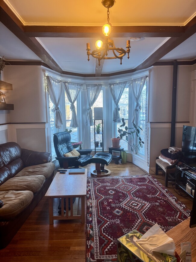 Building Photo - 51 N Main St