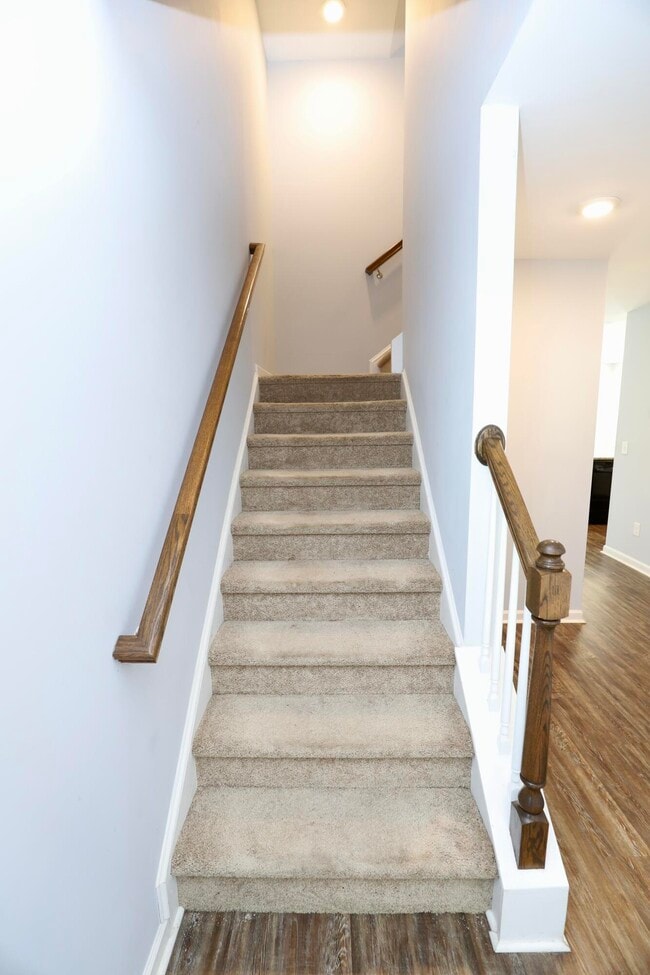 Building Photo - 1009 Providence Plantation Dr