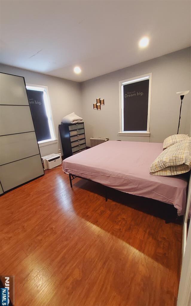 Building Photo - 613 3rd St