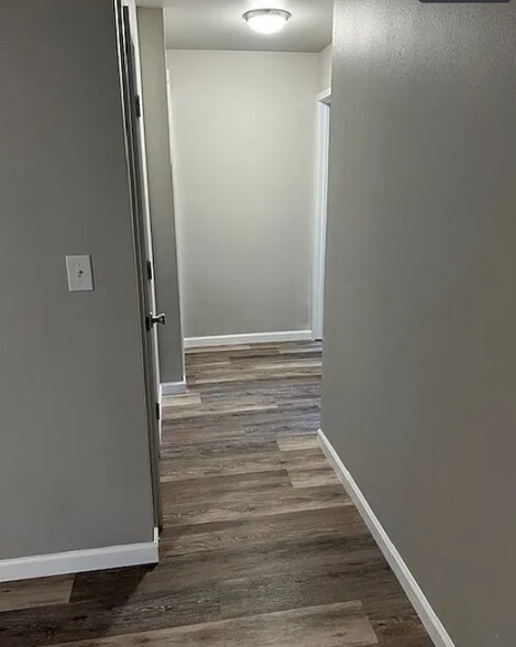 Building Photo - 8853 Lawrence Dr SE