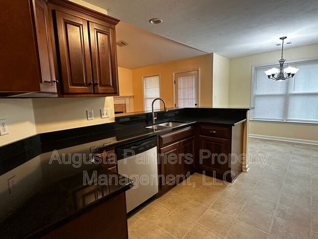 Building Photo - 206 High Meadows Cir