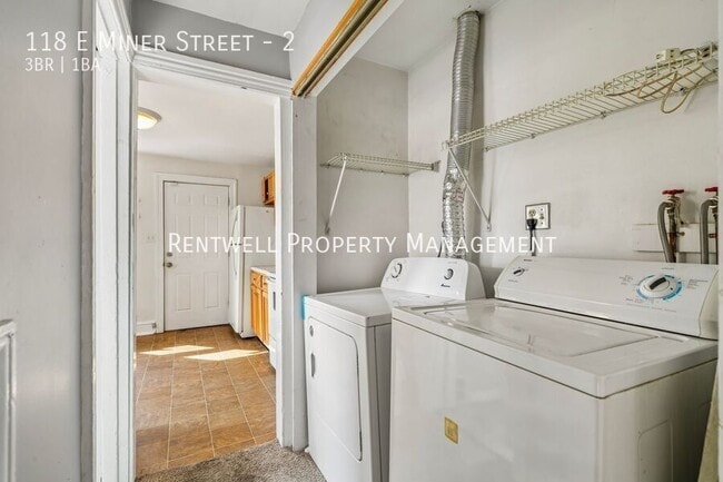 Building Photo - 118 E Miner St