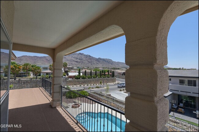 Building Photo - 6300 Franklin Vista Dr