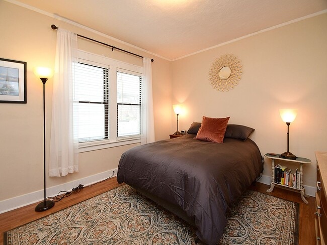 Building Photo - 5022I