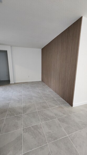 Building Photo - 2991 SE 23rd Ave