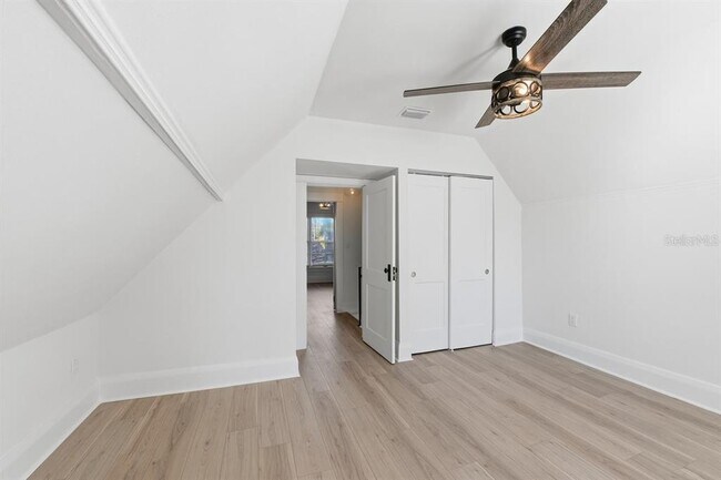 Building Photo - 1004 W Charter St