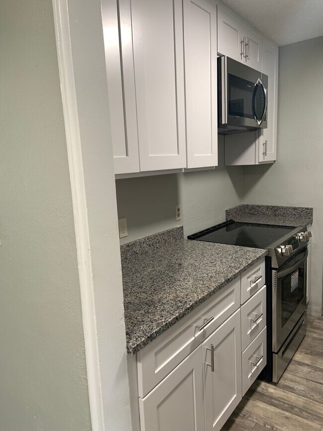 Building Photo - One level living! 3 bed 1 bath rancher in Glen Burnie.