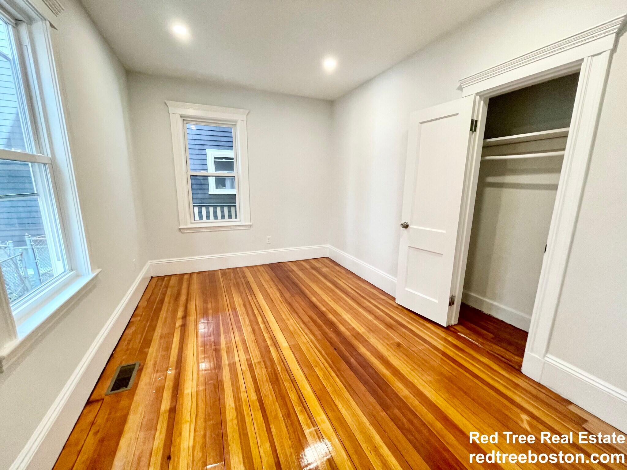 Building Photo - 68 Bakersfield St