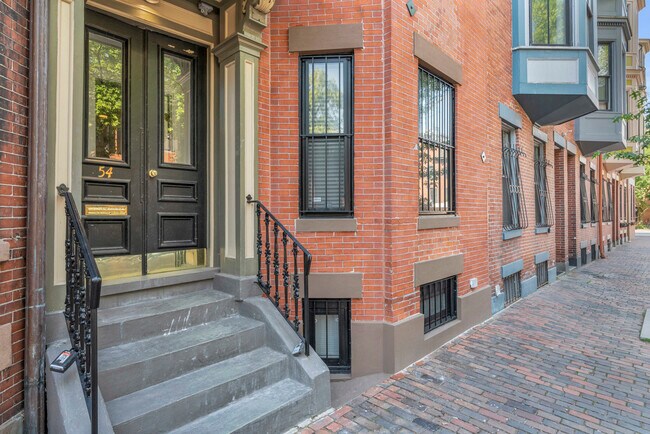 Building Photo - 54 Appleton St