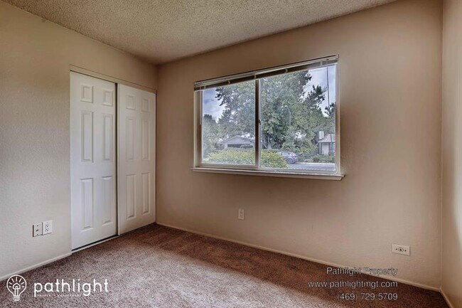 Building Photo - 3528 Granby Dr