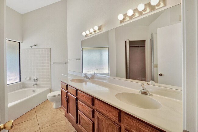 Building Photo - Pending/ Rented - Serene 3-bed 2-bath