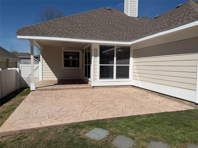 Building Photo - 523 Hilltop Dr