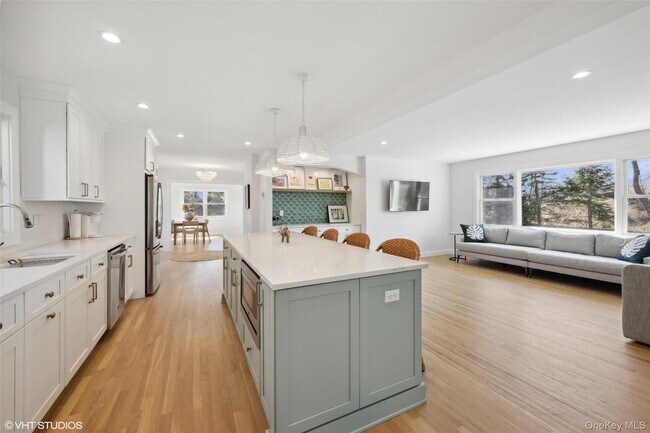 Building Photo - 535 Birch Ln