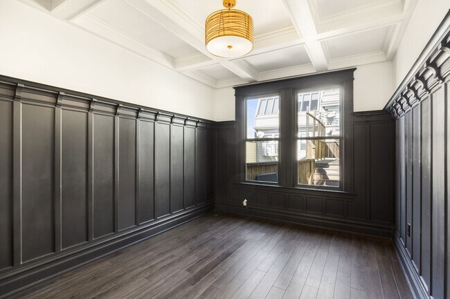 Building Photo - 558-560 Greenwich Street (1067r)