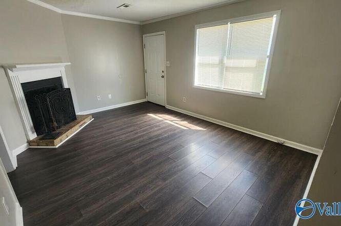 Building Photo - 1325 Stevens Ave NE