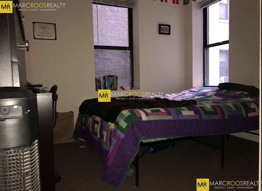 Building Photo - 856 Beacon St