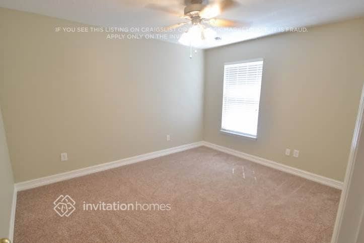 Building Photo - 7017 Buttonbush Loop