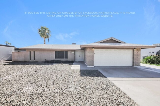 Building Photo - 4613 W Augusta Ave