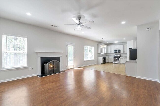 Building Photo - 1040 Rockbass Rd