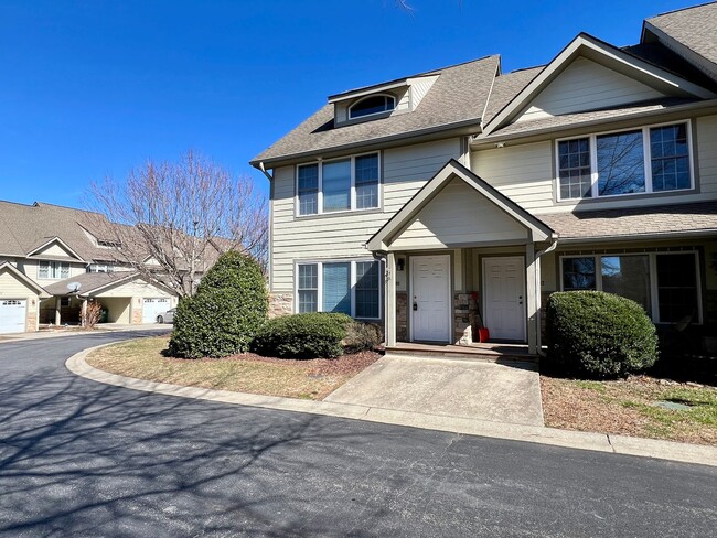 Primary Photo - 3-Bed, 3-Full Bath, End Unit, 1-Car Garage!
