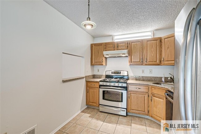 Building Photo - 298 Wimbeldon Ct
