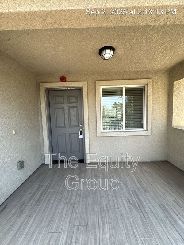 Primary Photo - 2238 W Lark Ave